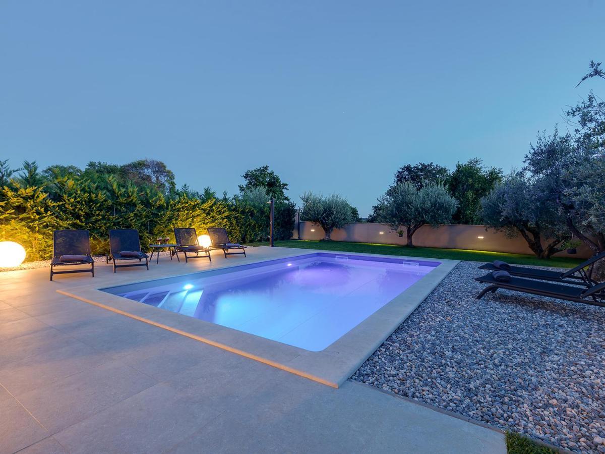 Villa Flora Vabriga Тар Экстерьер фото