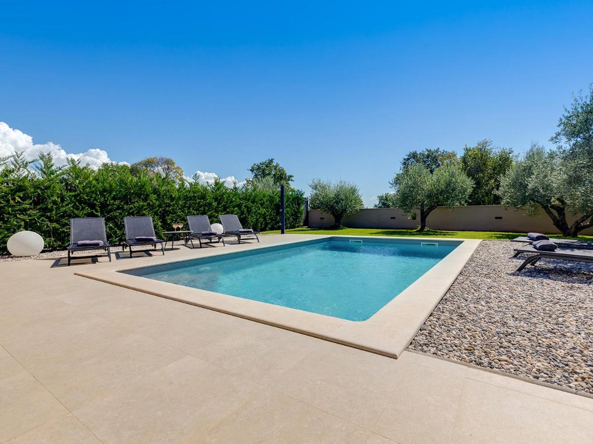 Villa Flora Vabriga Тар Экстерьер фото