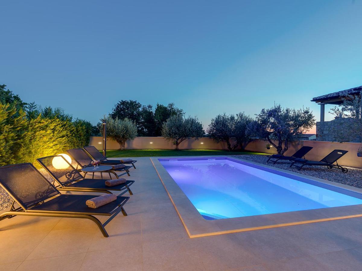 Villa Flora Vabriga Тар Экстерьер фото