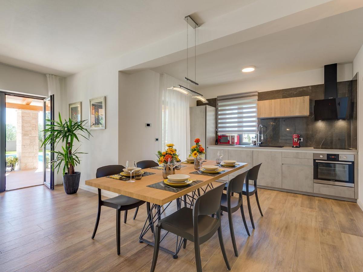 Villa Flora Vabriga Тар Экстерьер фото